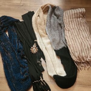 Multicolor Women's Scarf Set